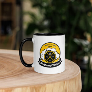 Tasse mit farbiger Innenseite